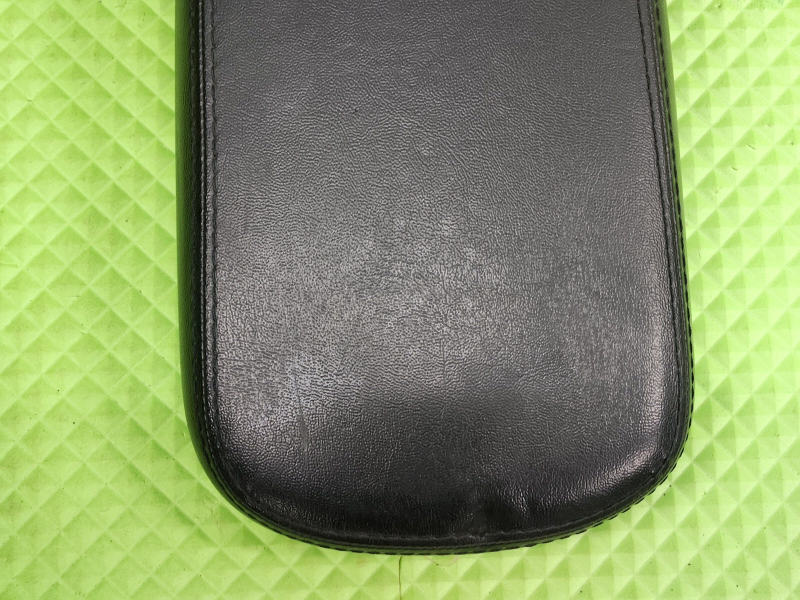 🔥2011-2014 CHRYSLER 200 DODGE AVENGER CENTER CONSOLE LID ARM REST BLACK