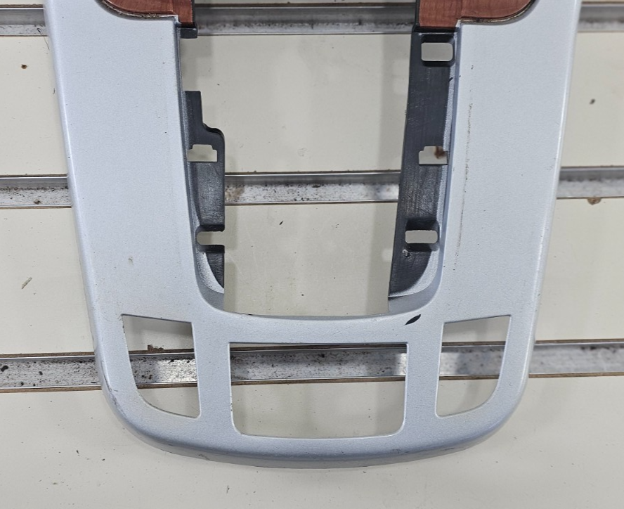🔥07-09 Equinox Center Dash Radio Climate Surround Bezel Trim SILVER/WOOD B43