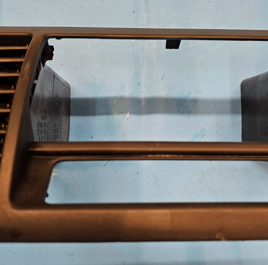 🔥05-09 Subaru Legacy Outback Center Dash Trim Bezel Vents Clock Storage OEM B31