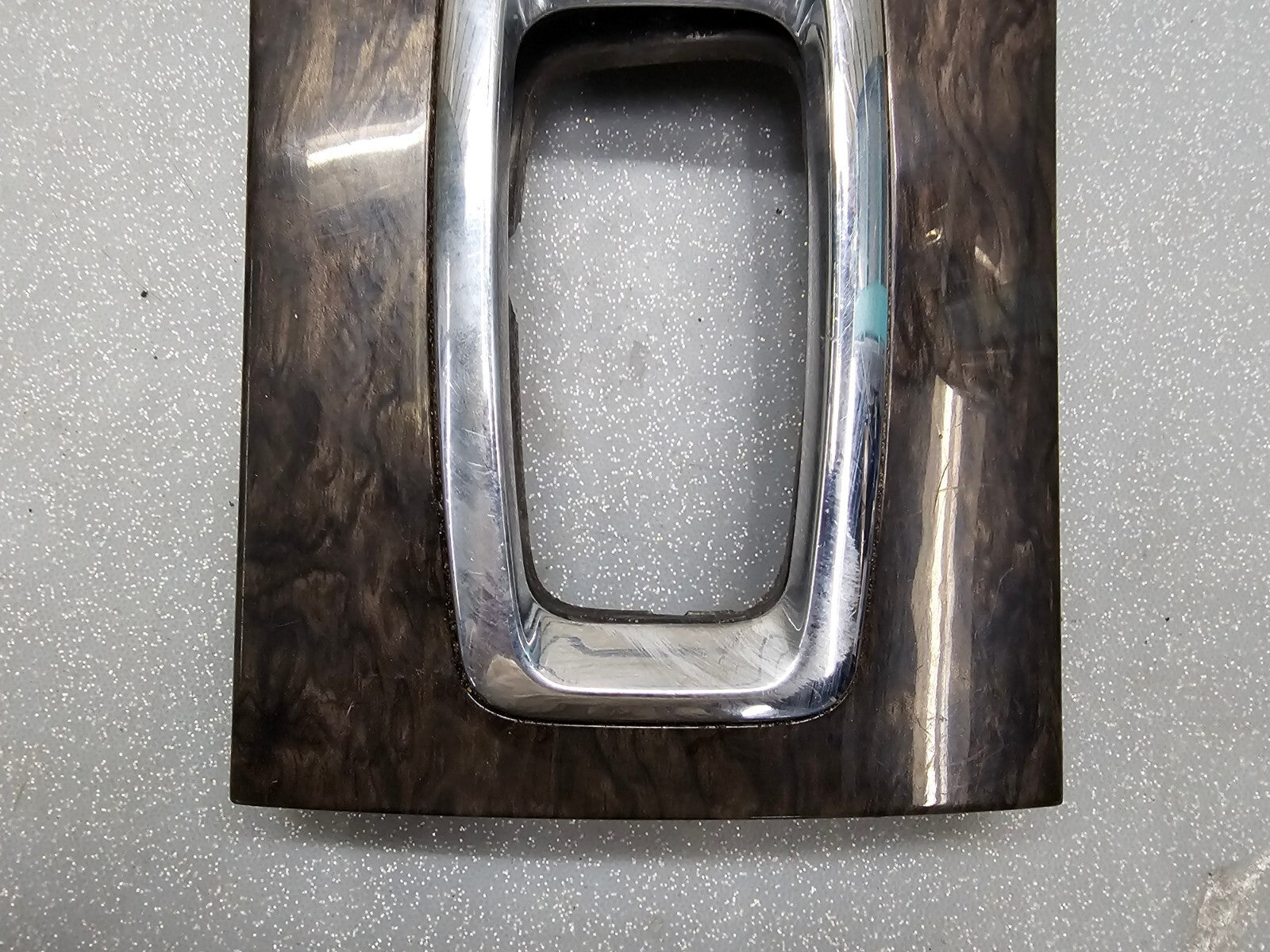 🔥06-11 Cadillac DTS Center Console Bin Selector Gear Shifter Trim Bezel Wood