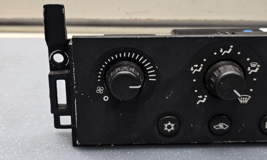 🔥04-08 Grand Prix Dash AC Heater Climate Control Module Panel Temperature