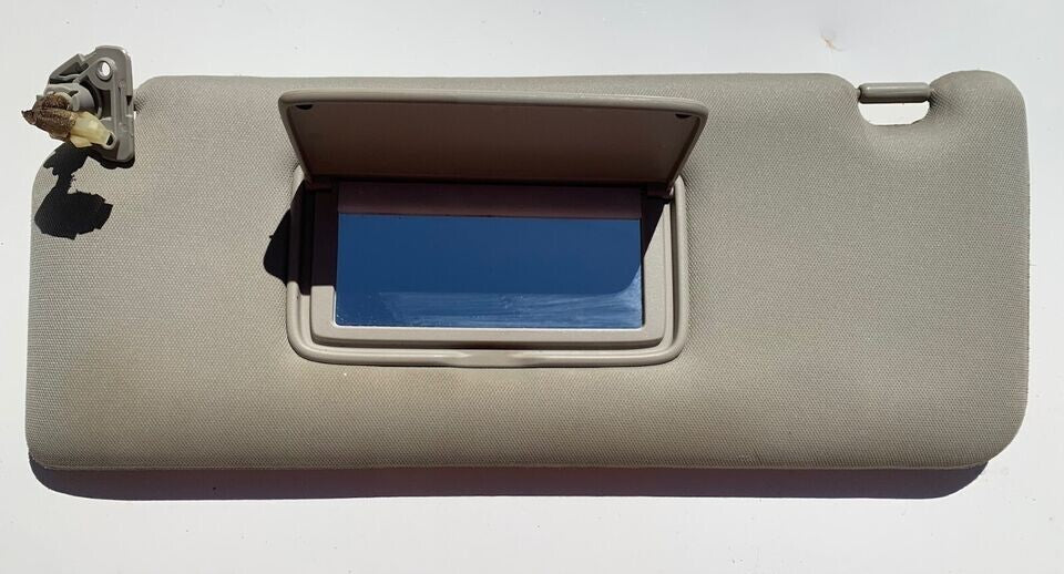 🔥04-07 NISSAN TITAN SUN VISOR SHADE WINDSHIELD LEFT  DRIVER ROOF CLIP ASSEMBLY