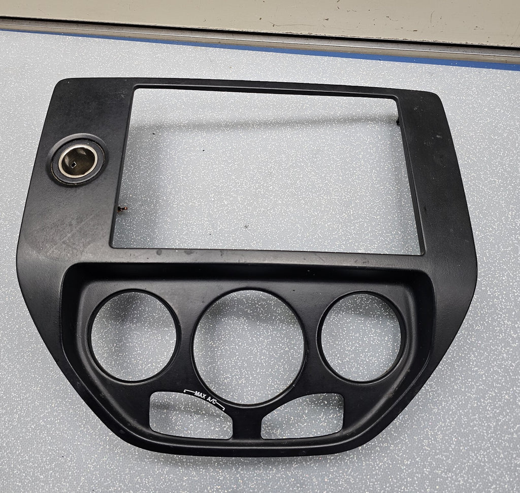 🔥05-07 FORD FOCUS FRONT CENTER DASH RADIO CLIMATE CONTROL BEZEL TRIM PANEL OEM