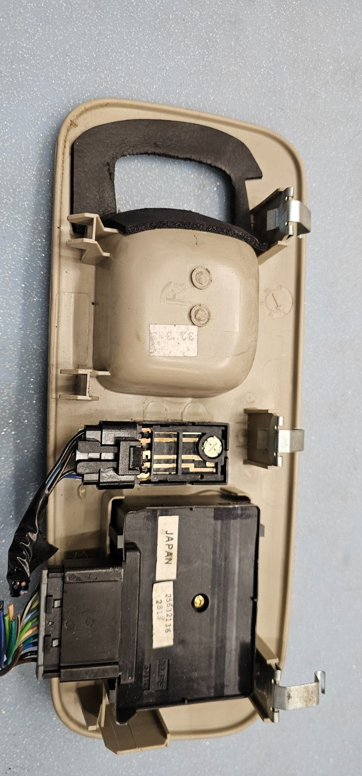 🔥97-99 Cadillac Deville Front RIGHT PASSENGER Seat Control Switch TAN OEM