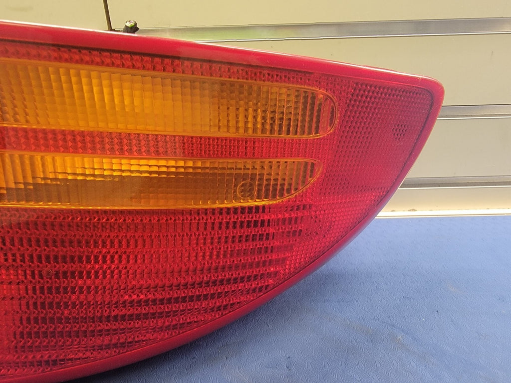 🔥98-04 DODGE Chrysler INTREPID Left Driver side Tail Light Lamp Assembly
