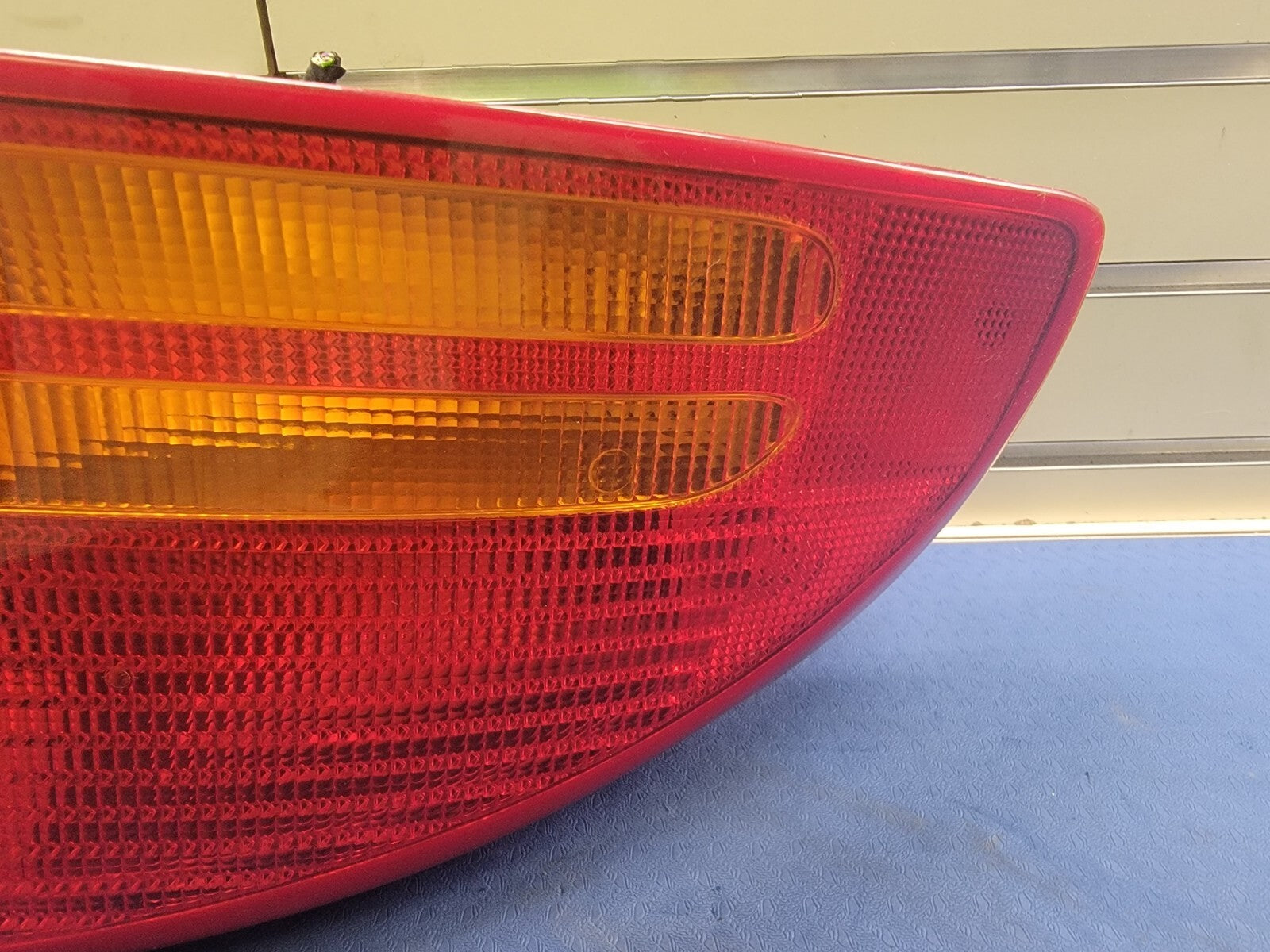 🔥98-04 DODGE Chrysler INTREPID Left Driver side Tail Light Lamp Assembly