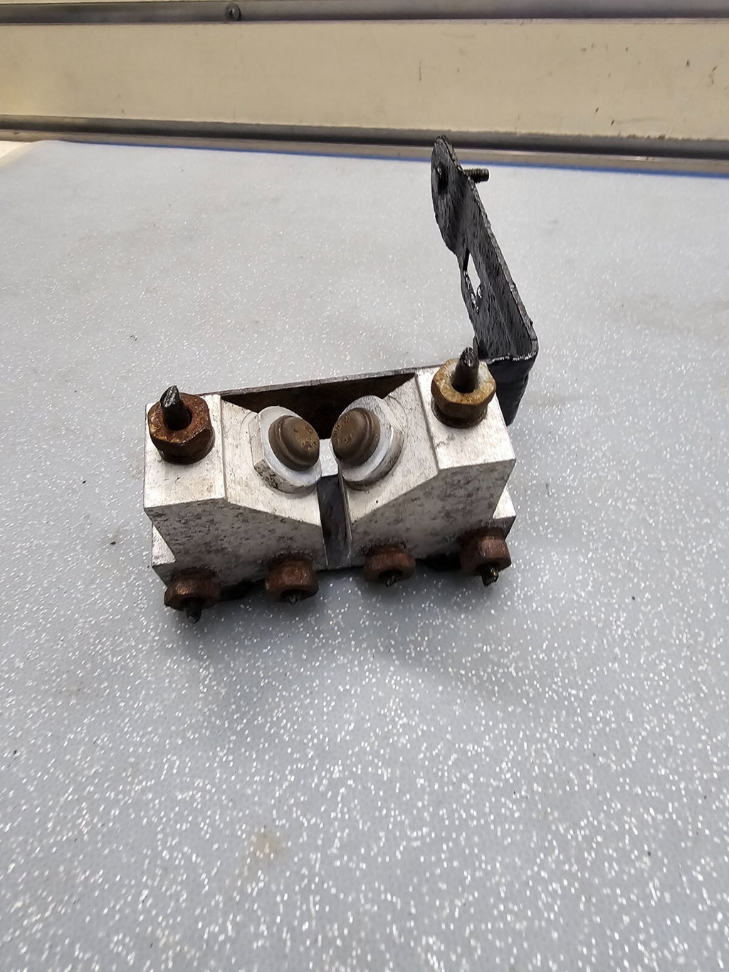 🔥2005-2007 Chevrolet Malibu Pressure Metering Proportioning VALVE Brake OEM