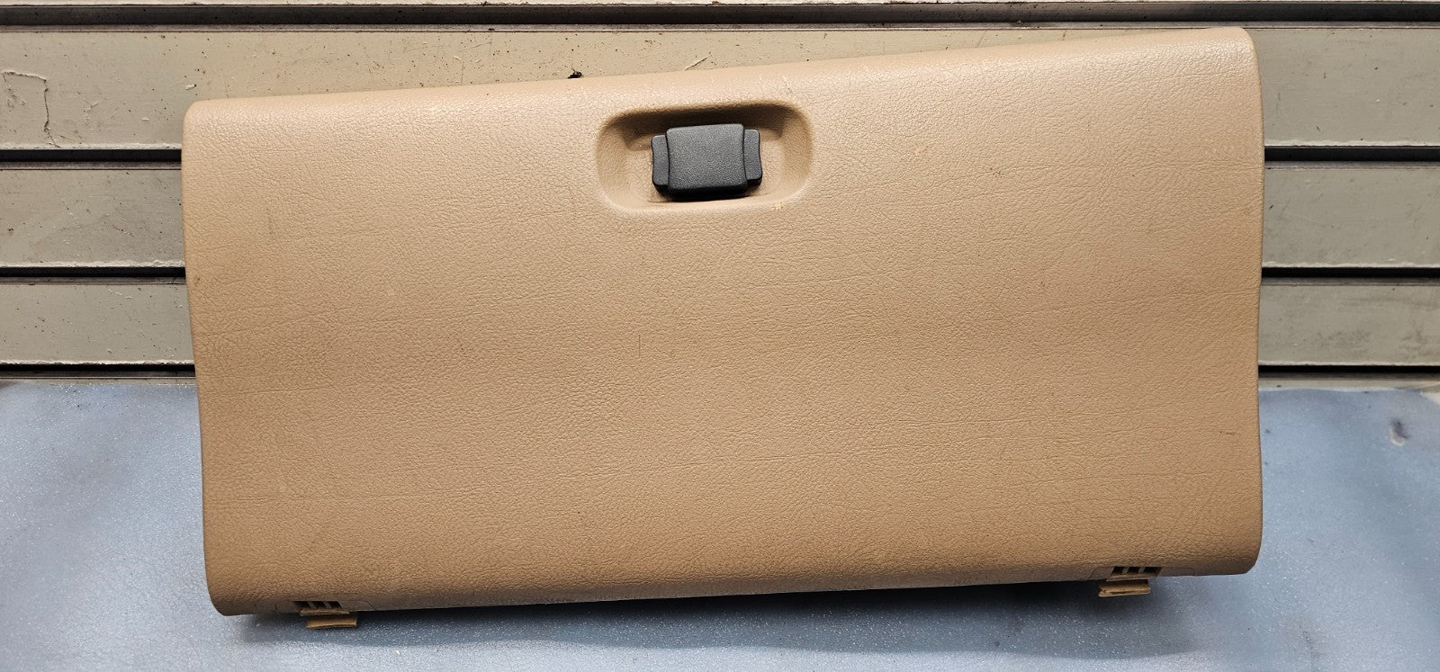 🔥1994-1997 Dodge RAM Dash GLOVE BOX Storage Compartment Door Assembly TAN G20