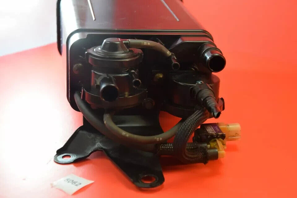 03-05 MATRIX COROLLA FUEL VAPOR CHARCOAL EVAP EMMISION CHARCOAL CANISTER GENUINE
