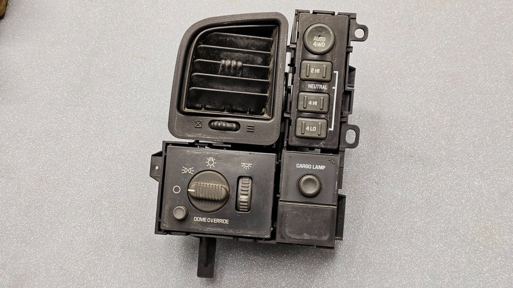 🔥99-06Chevy Silverado Sierra Tahoe Dash left Driver Air Vent Conditioning Black