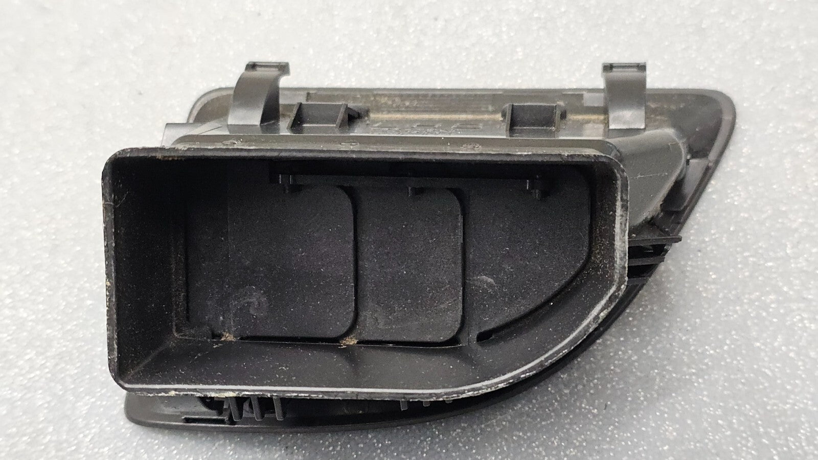 🔥08-12 CHEVY  MALIBU DASH LEFT DRIVER  A/C AIR VENT HEATER CONDITIONING BLACK
