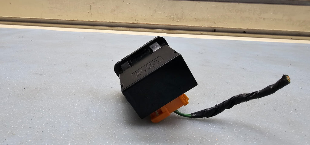 🔥07-13 Durango Journey Town country Accessory Outlet Inverter 115V AC 150W OEM