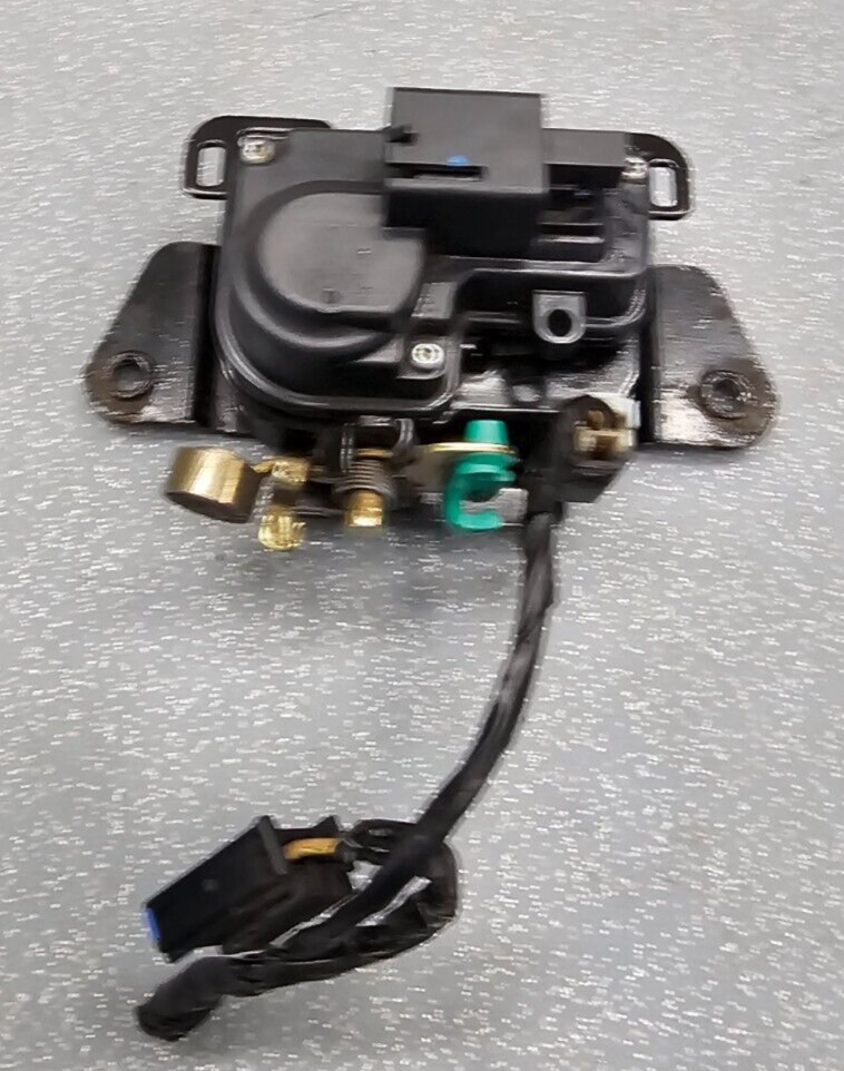 🔥05-08 Chrysler PT Cruiser Liftgate Trunk Tailgate Door Lock Actuator Hardtop