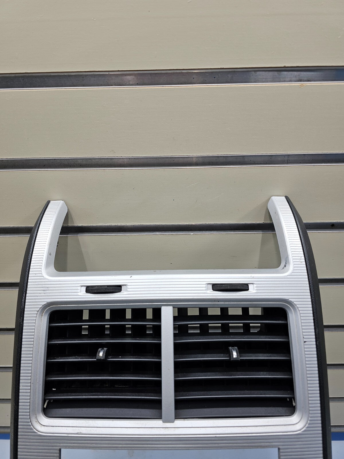 🔥2009-2010 DODGE JOURNEY Center DASH RADIO TRIM BEZEL Climate AIR Vents SILVER
