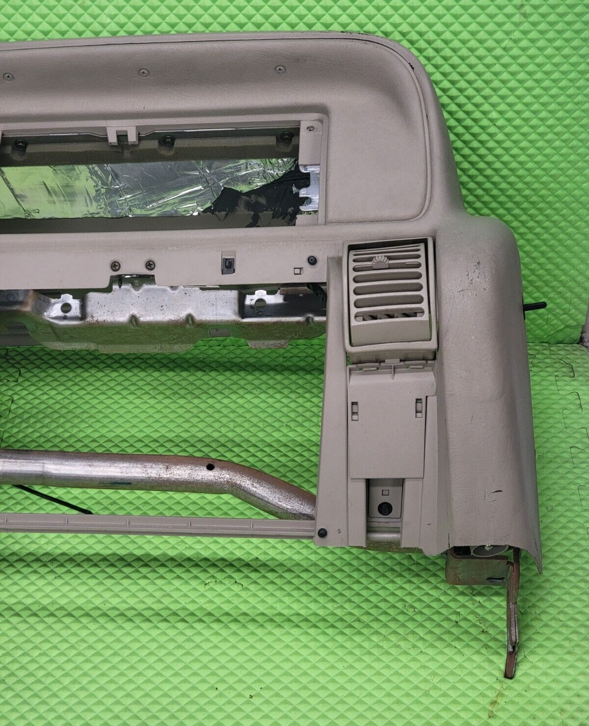 🔥95-99 CHEVY GMC SILVERADO CK Dashboard DASH CORE Frame Mount Assembly GRAY DB2