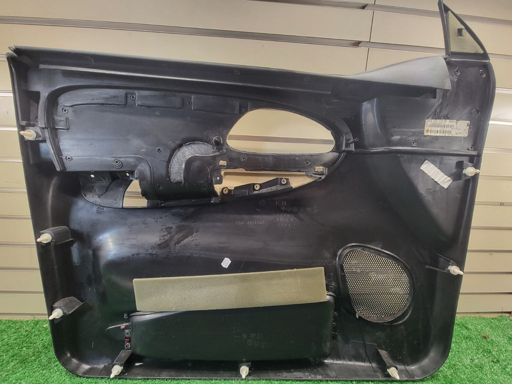 🔥2002-2009 CHEVY TRAILBLAZER Door Panel Front PASSENGER armrest BLACK/TAN D8