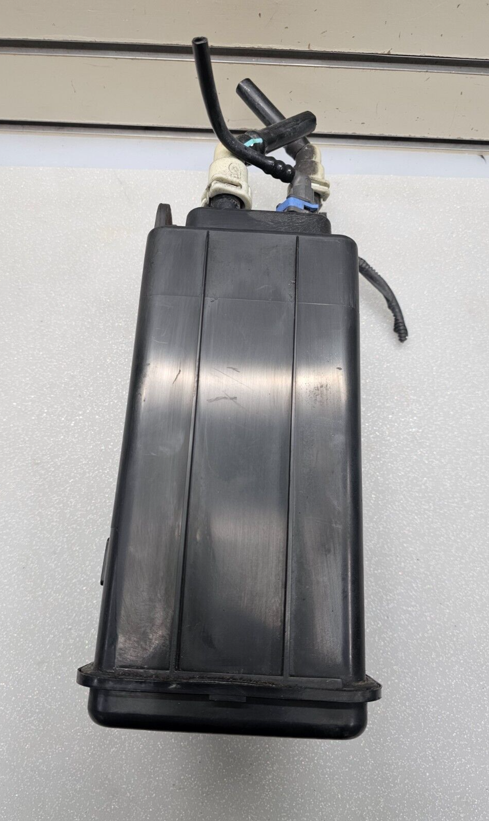 🔥07-09 HYUNDAI SANTA FE GAS FUEL VAPOR EMISSION CHARCOAL EVAP CANISTER Assembly
