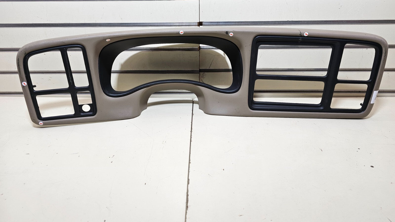 🔥99-02 CHEVY GMC Instrument Cluster Speedometer Dash Trim Panel Bezel Tan C4