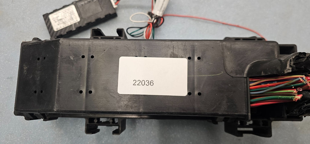 🔥2006 Commander Grand Cherokee 3.7L Engine HOOD FUSE Relay BOX Release Cover