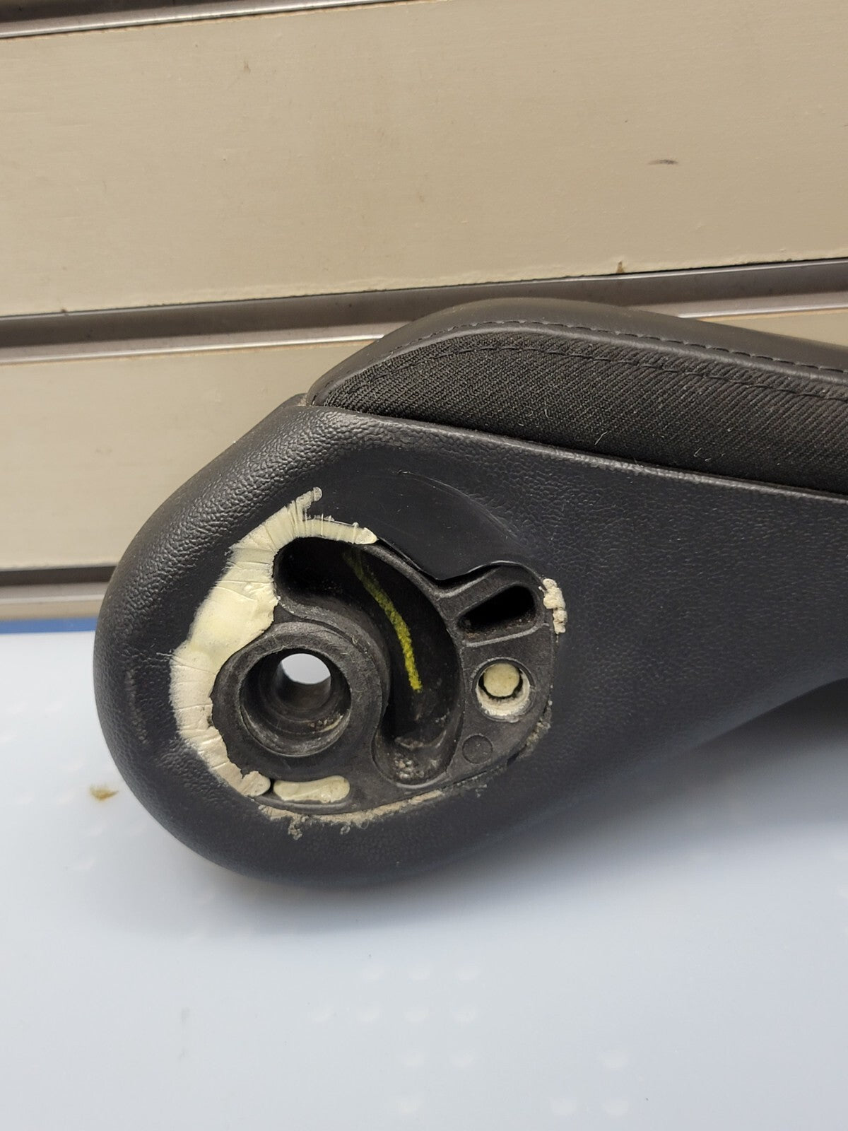 🔥11-20 CARAVAN TOWN & COUNTRY RIGHT PASSENGER SIDE FRONT SEAT ARMREST BLACK
