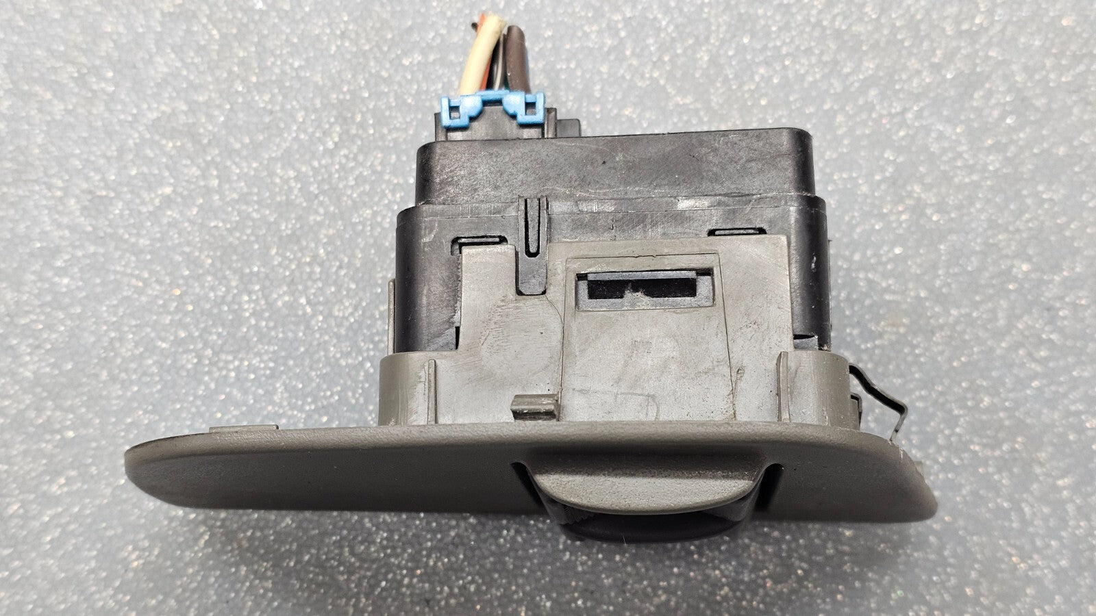 03-07 Savanna Express Front Left Driver Master Door Window Control Switch Black