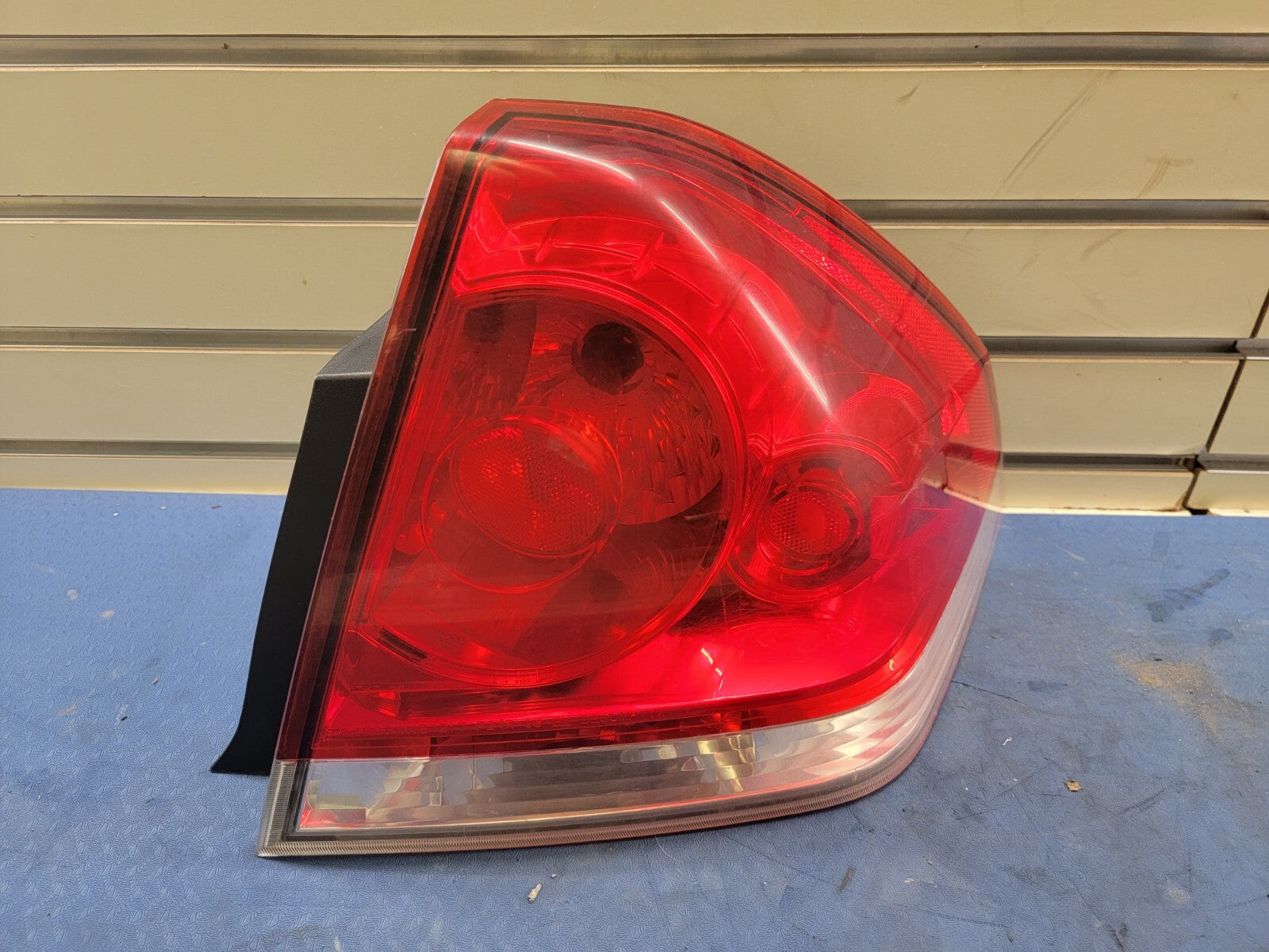 🔥2006-2013 Chevy Impala Tail Light Brake Lamp LH RIGHT PASSENGER Side OEM