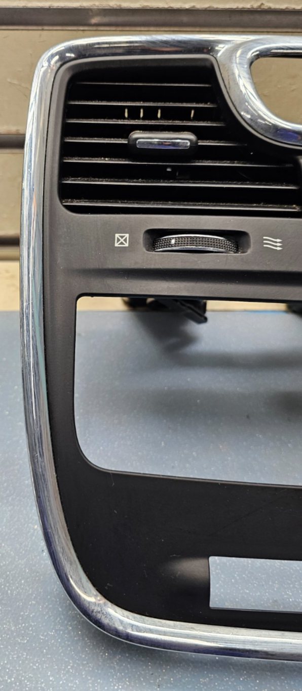 🔥11-16 TOWN COUNTRY GRAND CARAVAN DASH RADIO BEZEL TRIM INSTRUMENT PANEL BLACK