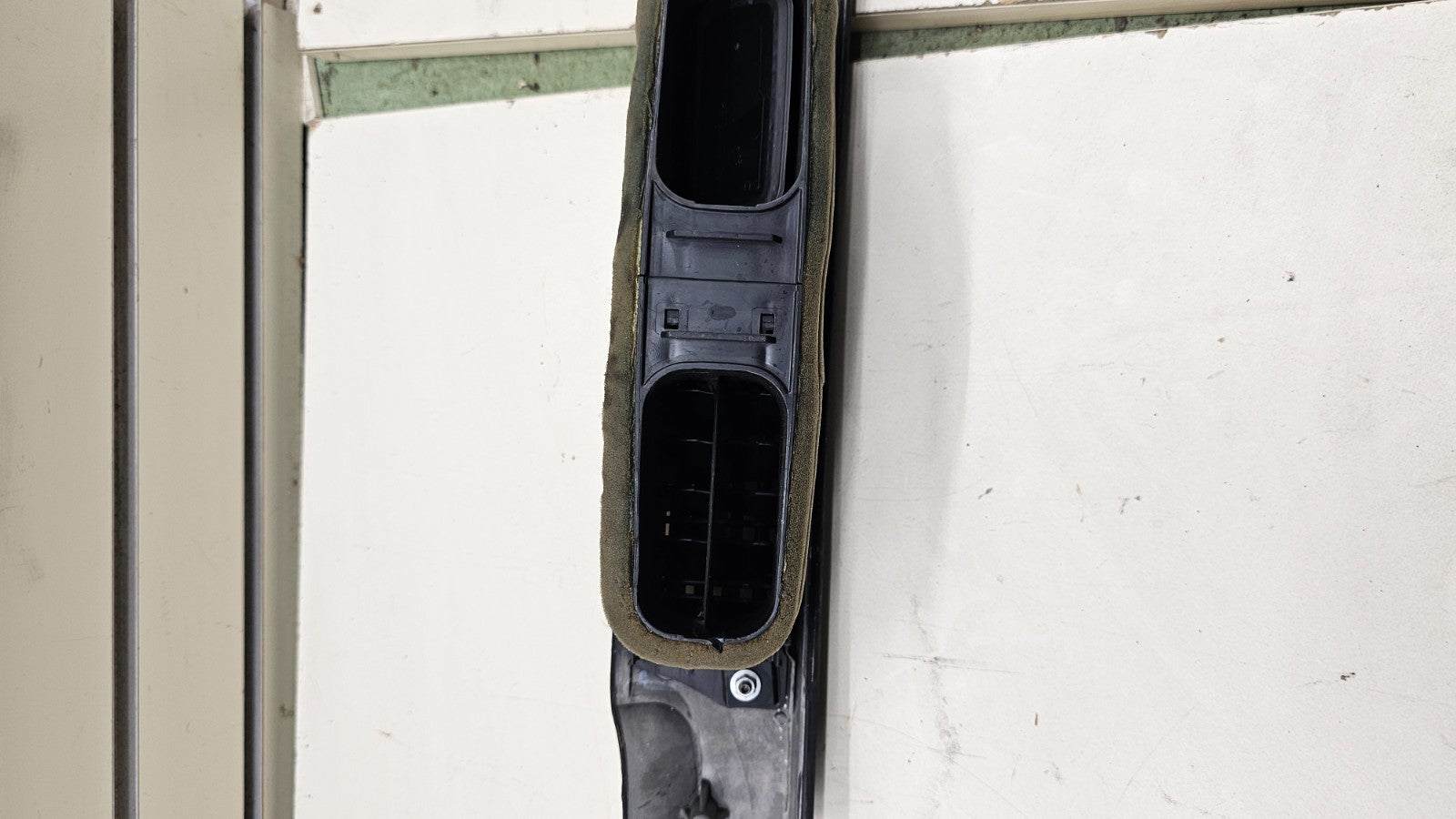 04-10 BMW 525i 528i Dash Center AC Air Vent Heater Grille Trim Panel Bezel Wood