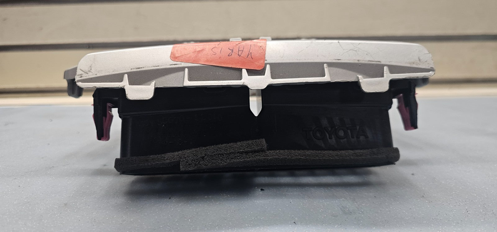 🔥06-11 YARIS Head unit Centre Dash Radio Stereo Display Panel Trim Silver