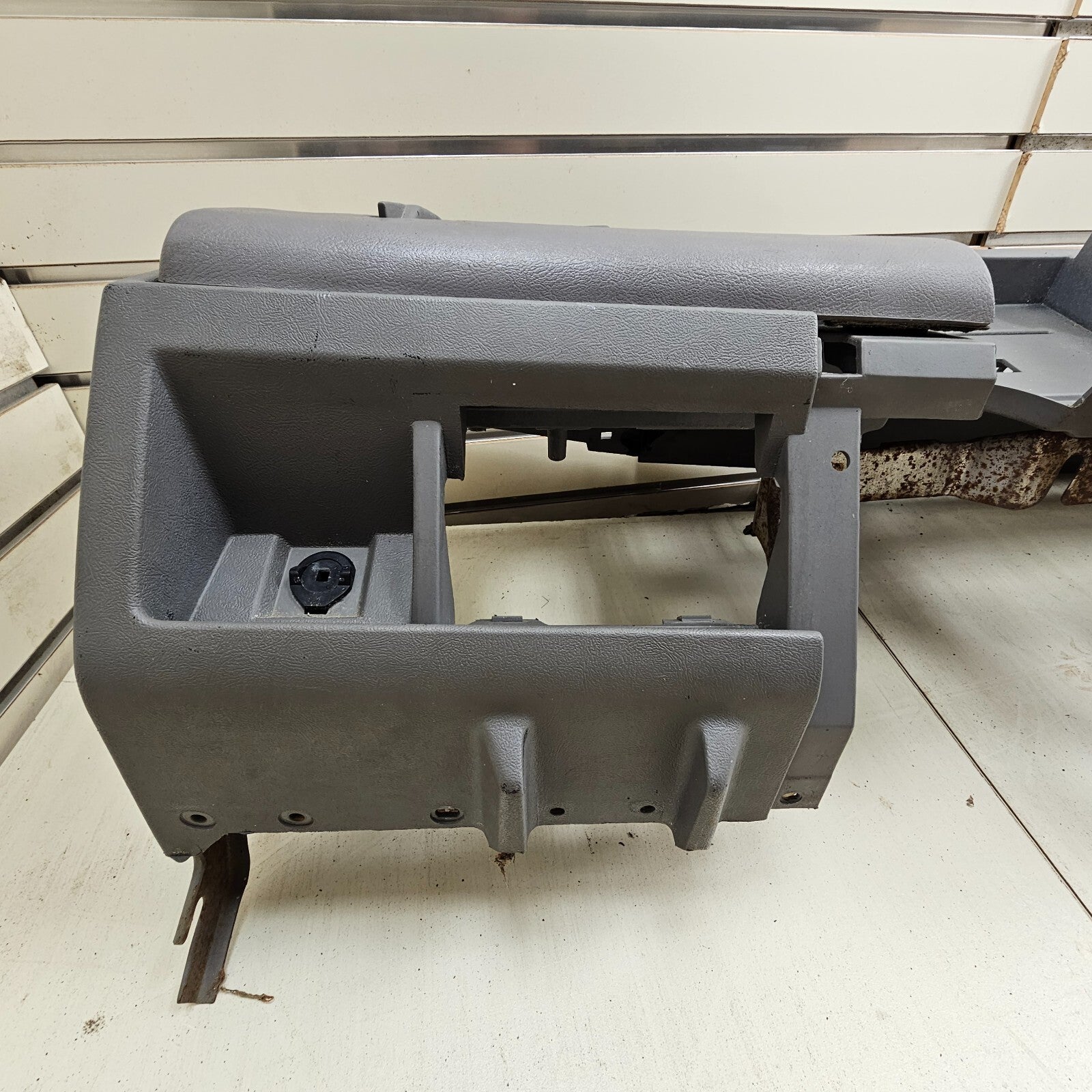 🔥88-94 CHEVY GMC C/K SUBURBAN BLAZER Dashboard DASH CORE Mount Gray DB1