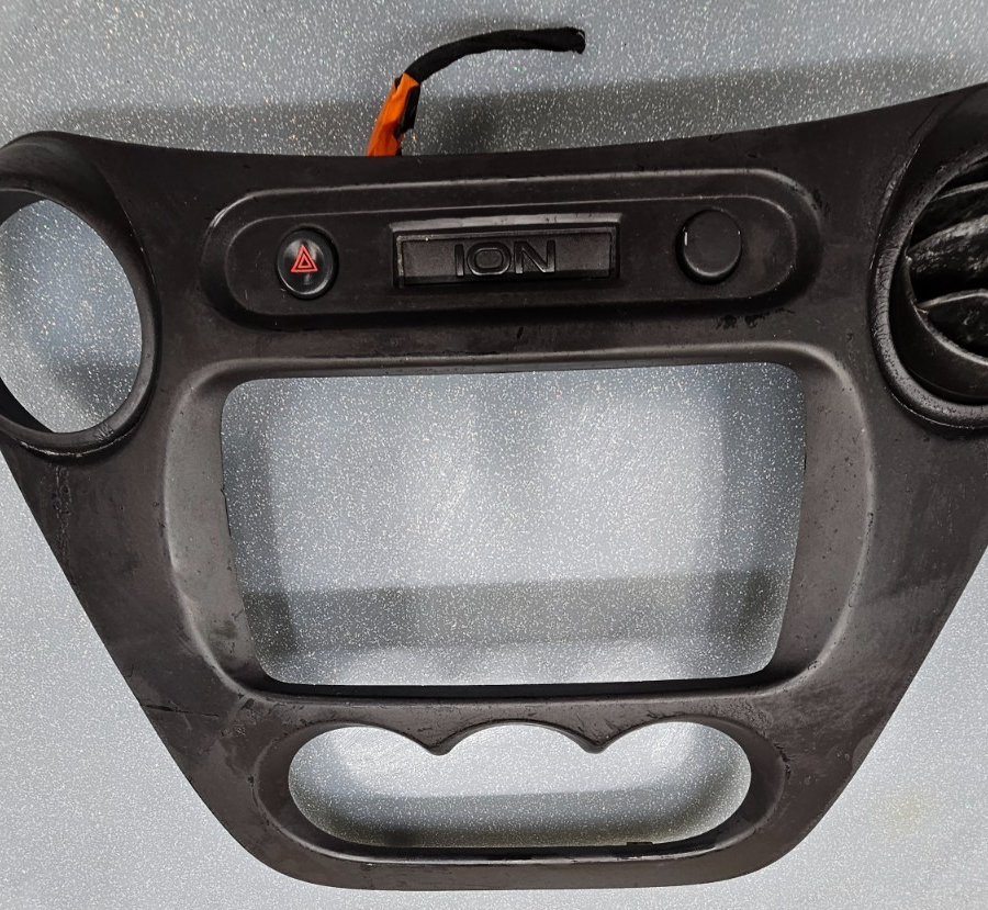 🔥03-07 Saturn Ion Dash Radio AC Climate Control Bezel Assembly Trim Panel BLACK