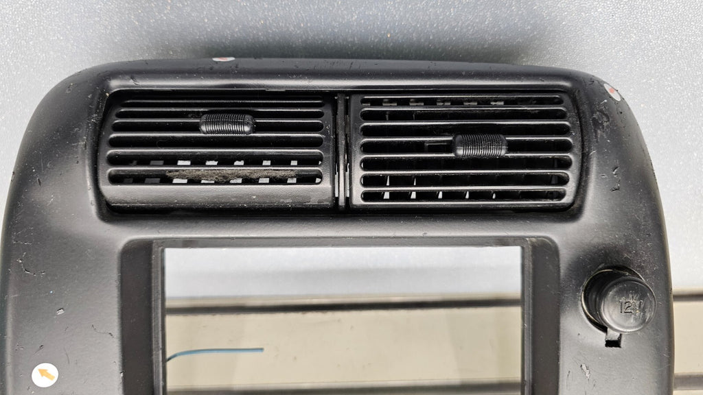 95-10 Ranger Explorer Center Dash Radio Stereo Display Bezel Trim Panel BLACK B2