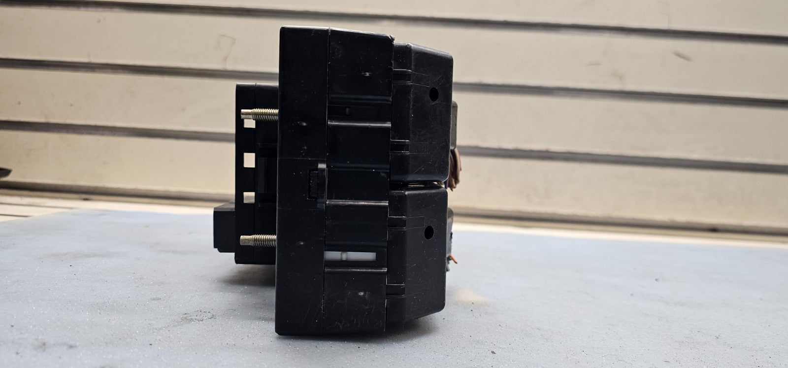 🔥99-01 Ford Super Duty Interior Fuse Box Junction Relay Integrared Module Block