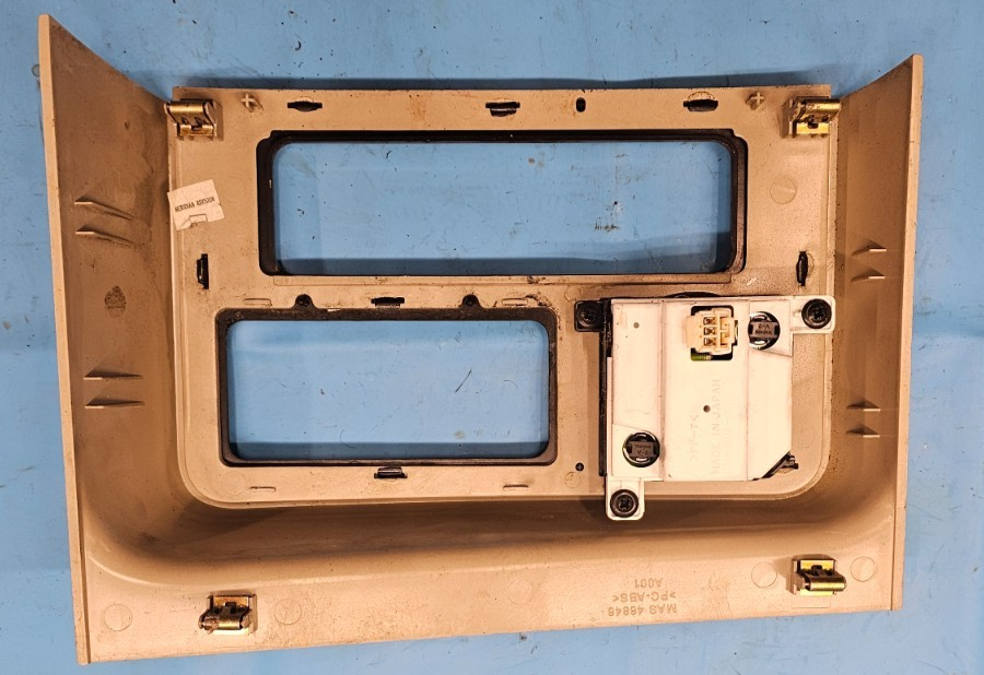 🔥03-06 Cadillac Escalade Center Console Upper Bezel Trim Clock Bezel  Wood OEM