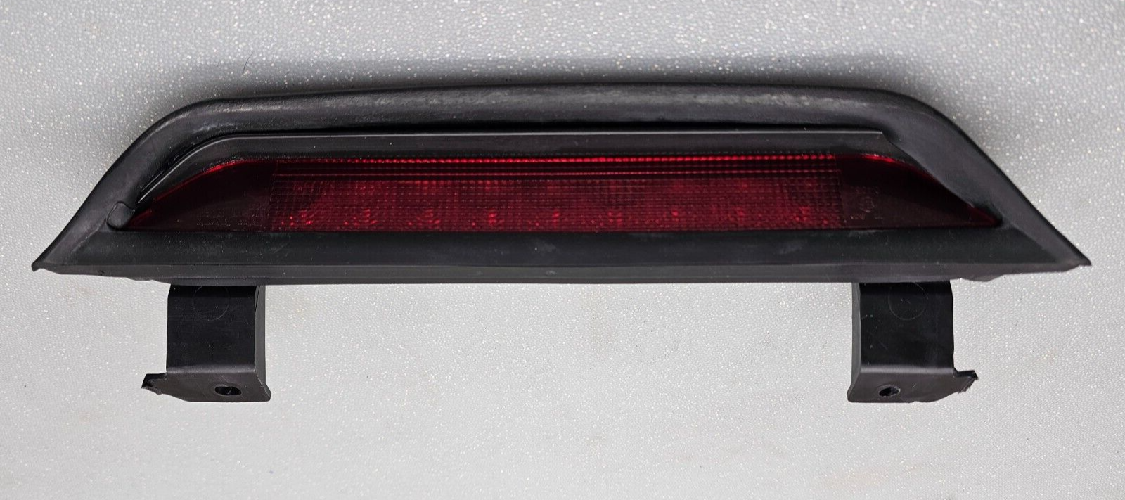 05-08 Nissan Pathfinder Xterra Third Center Brake Light Tail Light Assembly OEM