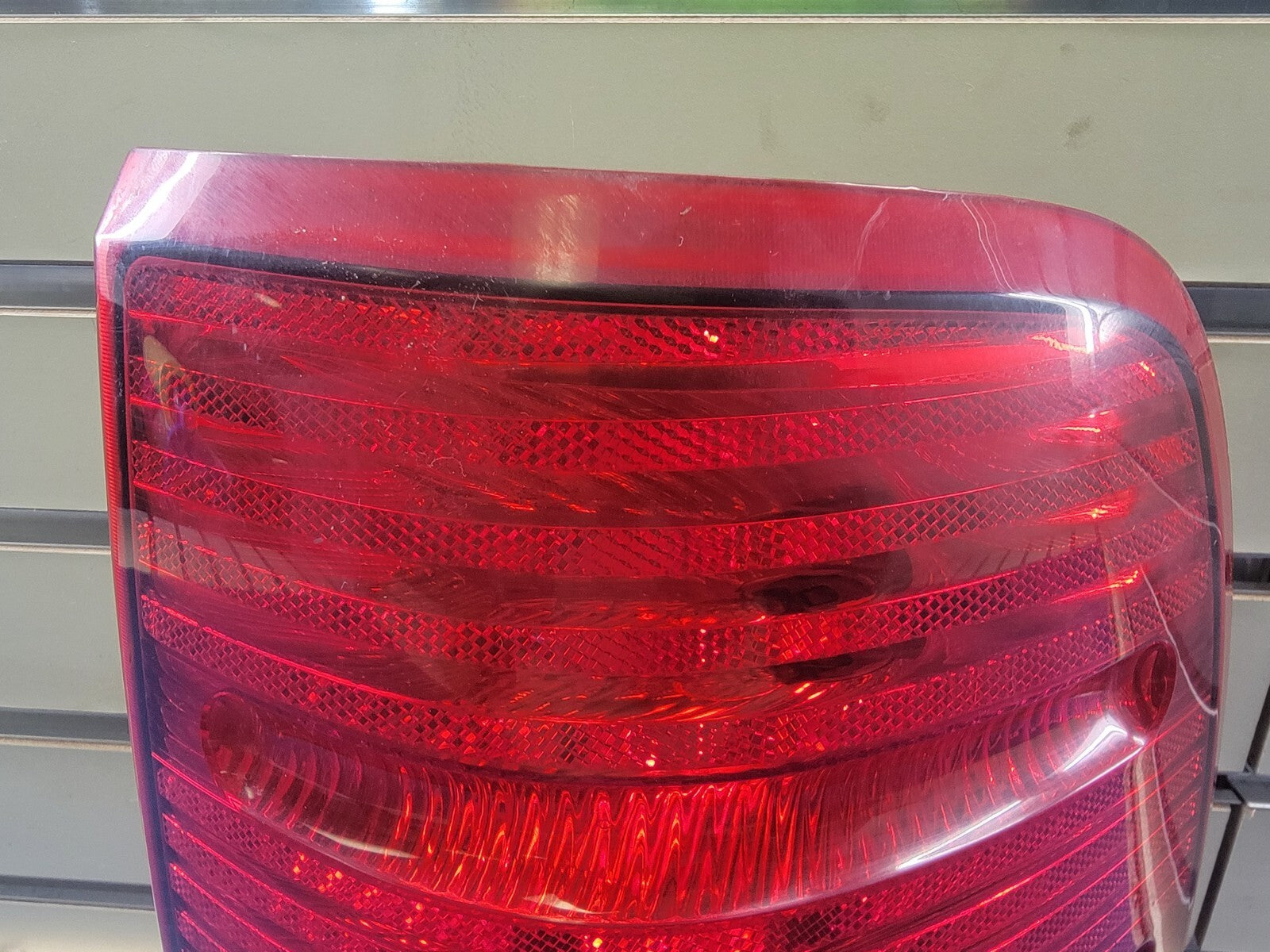 🔥2002-2005 Ford Explorer Right Passenger Side Tail Light Lamp Assembly Chrome