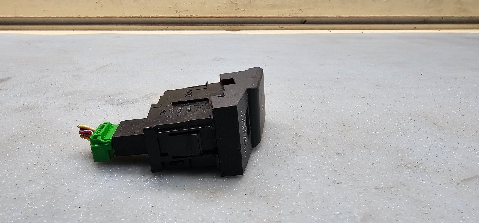🔥03-07 Honda Accord Warning Hazard Light Switch Control Power Black SW47