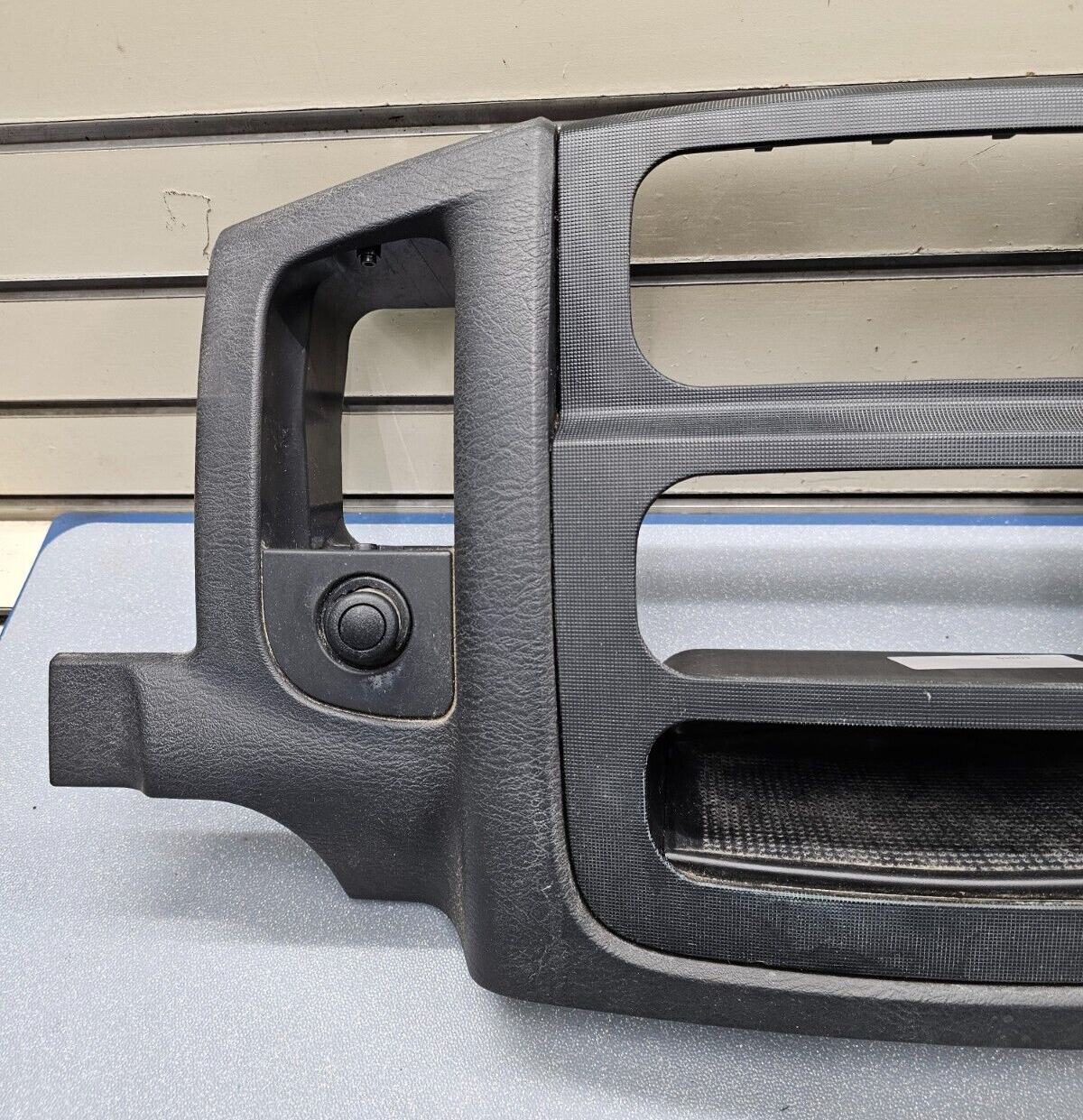 🔥02-05 Dodge RAM Dash RADIO Audio Stereo Bezel Climate Trim Panel Black B10