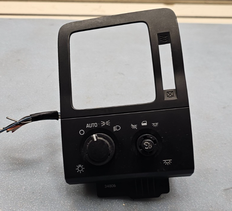🔥05-07 Saturn Relay Headlight Head Light Lamp Headlight Switch Control Black