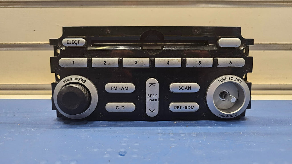 06-08 Mitsubishi ENDEAVOR Dash AM FM Radio CD Player Control Stereo Assembly OEM