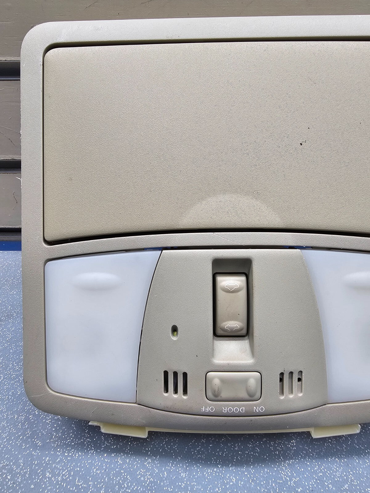 🔥09-14 Maxima Murano Overhead Roof Console Storage Dome Map Light Lamp Tan OEM