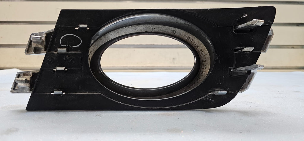 🔥2007-2009 Mercedes GL450 GL550 Base Front Right Side Fog Lamp Cover Trim OEM