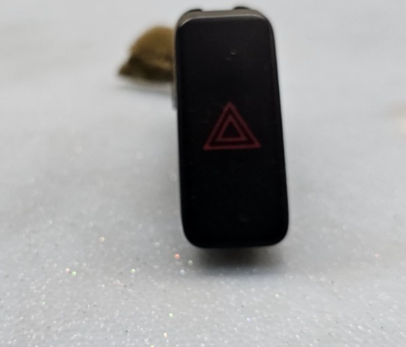 🔥01-03 MAZDA PROTEGE PROTEGE5 HAZARD EMERGENCY FLASHER 4WAY SWITCH BUTTON