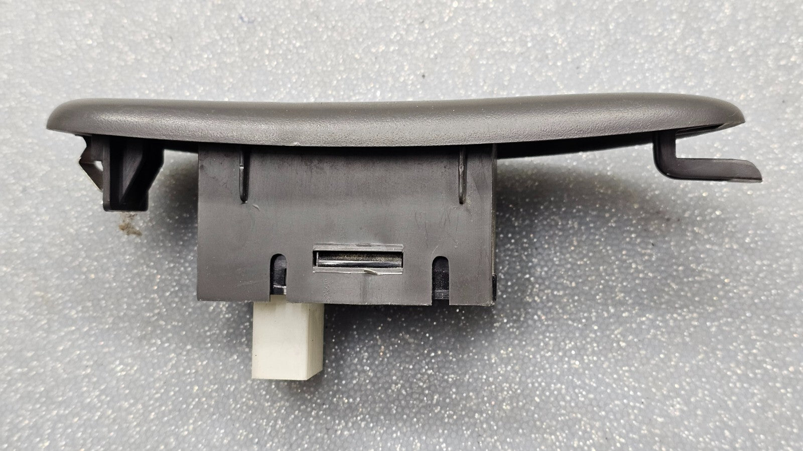 🔥00-03 Pontiac Bonneville Right Passenger Window Switch Trim Assembly Black OEM
