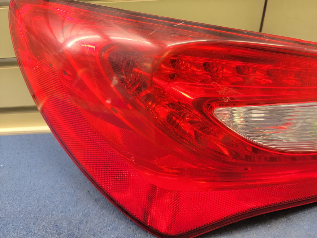 🔥2011 - 2014 Chrysler 200 Tail Light taillight tail lamp DRIVER side left