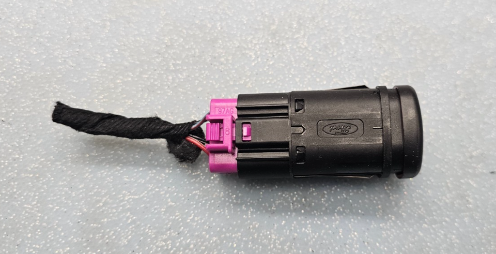 🔥01-07 Escape Hazard Light Emergency Flasher Switch Button Assembly Black
