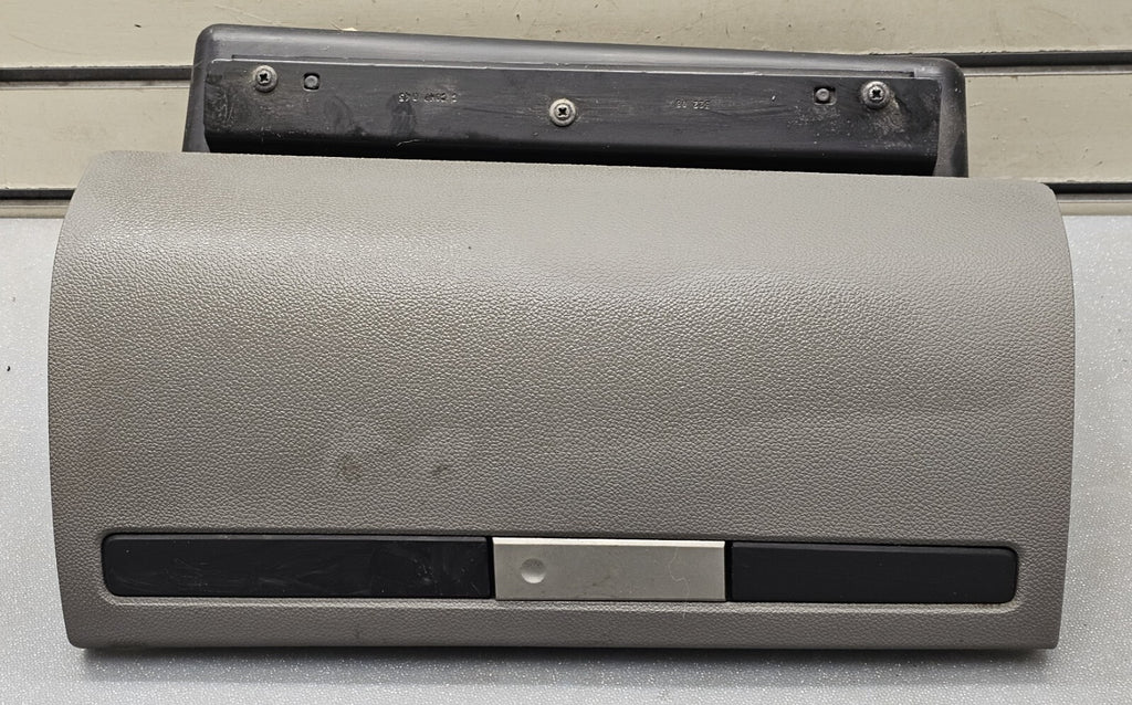 🔥07-13 Silverado SIERRA Dash UPPER GLOVE BOX Storage Compartment Door Tan OEM