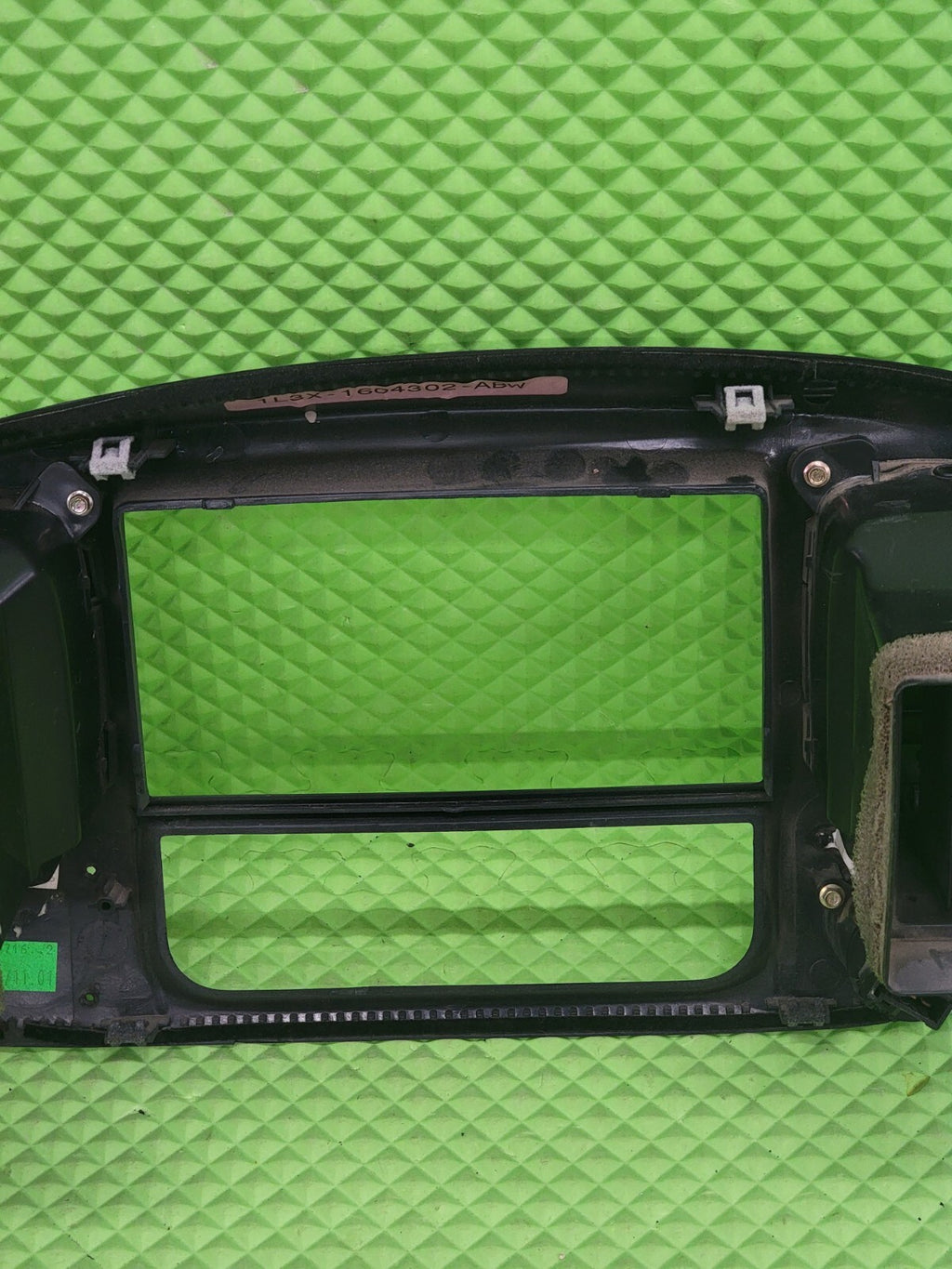 97-03 Ford F150 Center Dash Radio Climate BEZEL TRIM Panel Line 2H 4H 4L gray B1