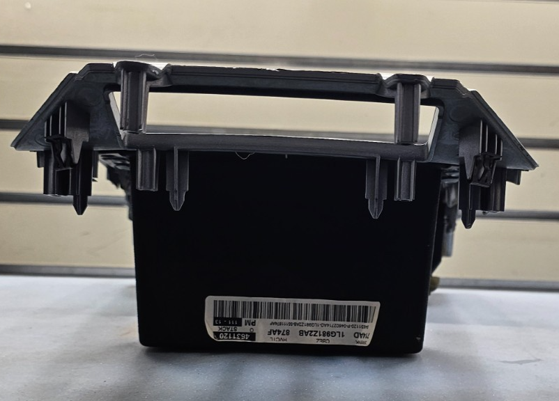 🔥07-12 Dodge Nitro Front Center Dash Radio Trim Panel Bezel Assembly Silver OEM