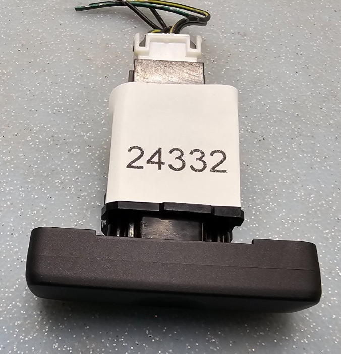 🔥06-11 Mitsubishi Endeavor Emergency Hazard Warning Light Lamp switch Assembly